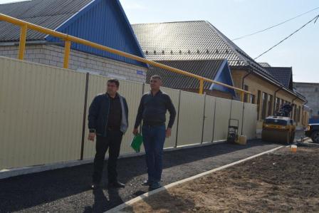 В Ванновском заасфальтировали тротуар